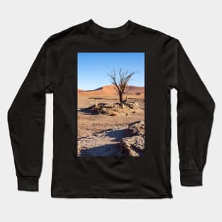 Tree in the sand. Long Sleeve T-Shirt